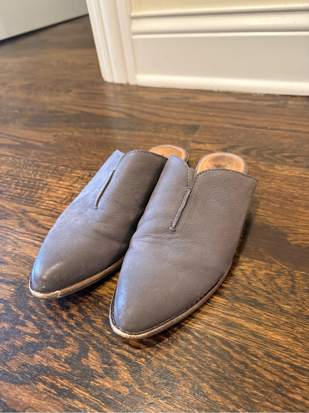 Women’s Grey Leather Slip-On Mules